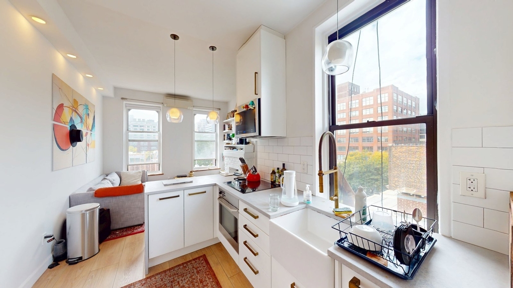 55 Morton Street - Photo 9