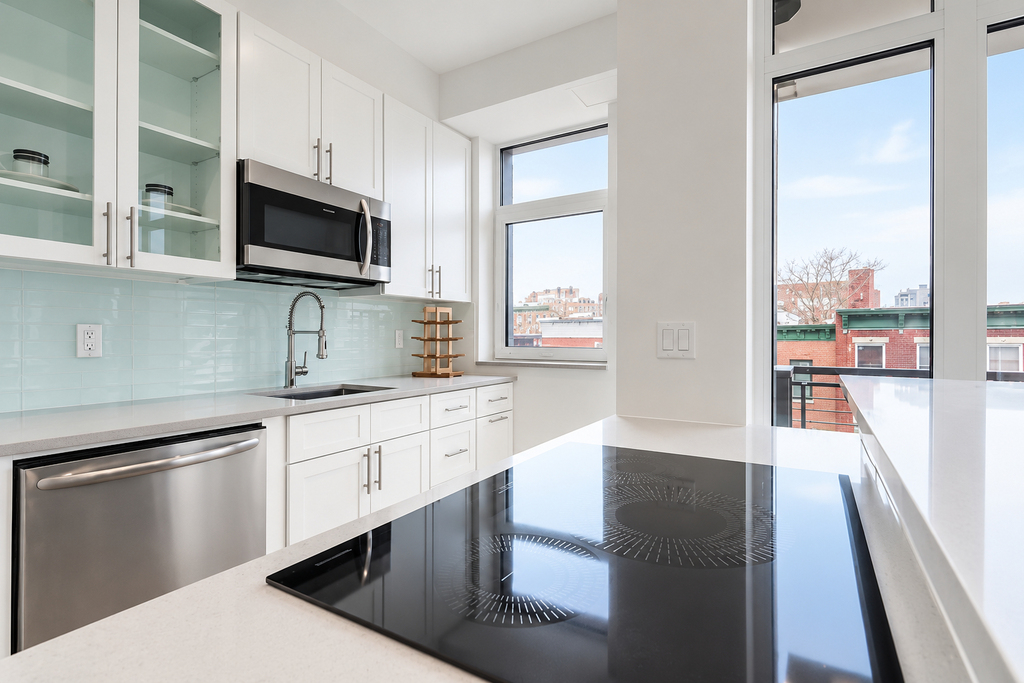 85 Rogers Avenue - Photo 4