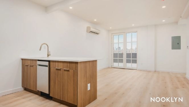 68 Gold St 11201 - Photo 4