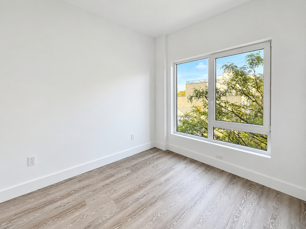 706 East 32nd Street - Photo 0