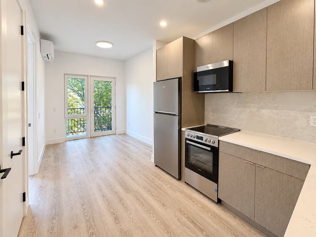 706 East 32nd Street - Photo 1