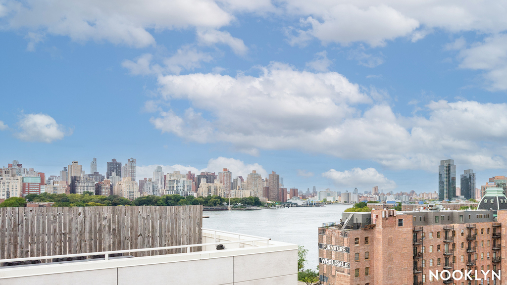 11-24 31st Dr 11106 - Photo 6