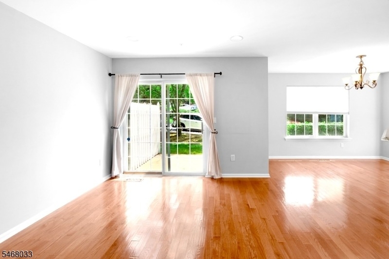418 Dalton Ct - Photo 10