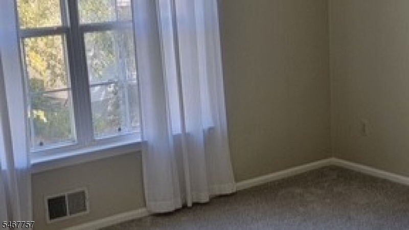 140 Potomac Dr - Photo 5