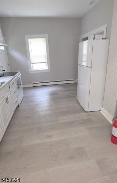 301 Center St - Photo 7