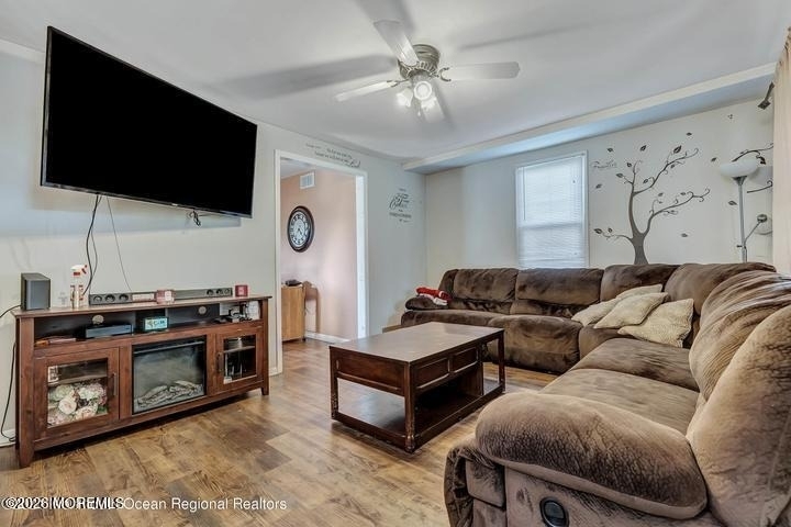 663 Kennedy Street - Photo 0