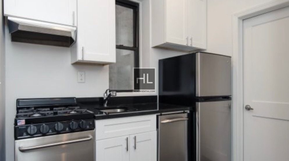 East 83rd Street - Photo 2