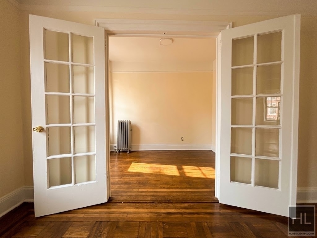 West 11th Street - Photo 2