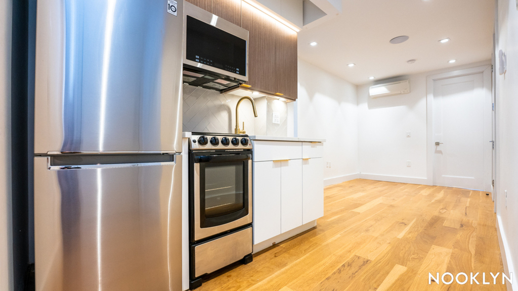 223 E 96th St 10128 - Photo 1