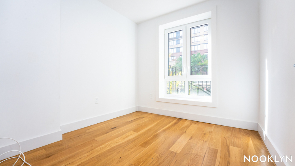 223 E 96th St 10128 - Photo 8