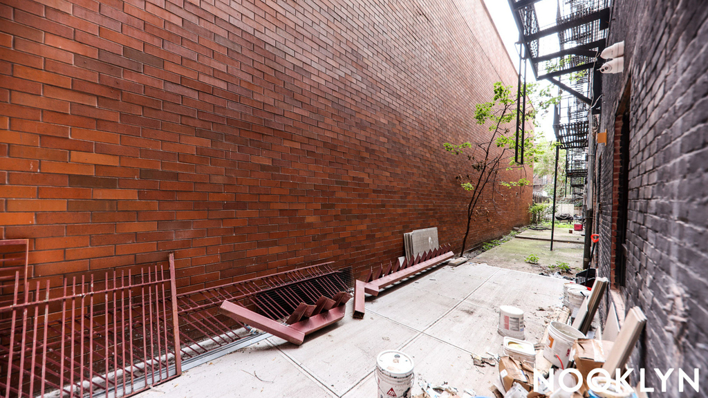 223 E 96th St 10128 - Photo 14