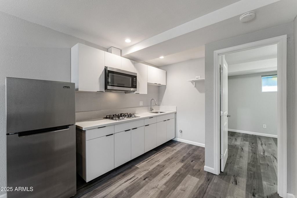 3025 N 32nd Street - Photo 4