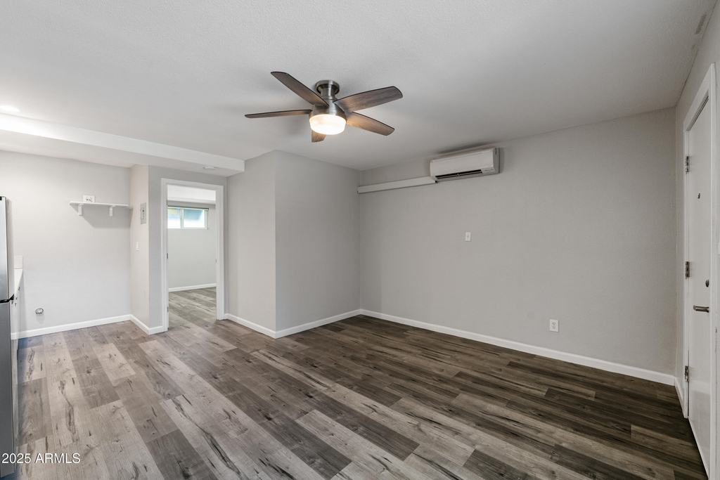 3025 N 32nd Street - Photo 2