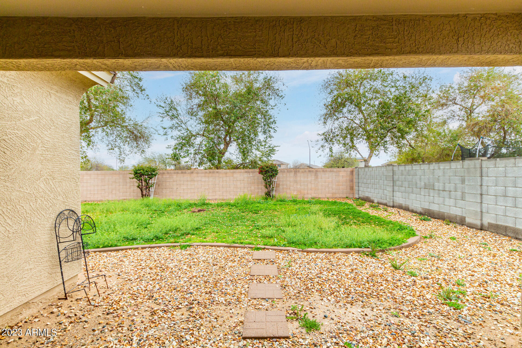 946 S 166th Avenue - Photo 22