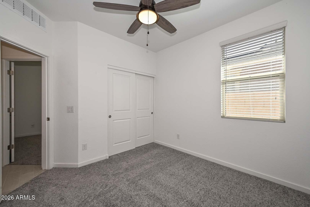 14203 W Voltaire Street - Photo 10