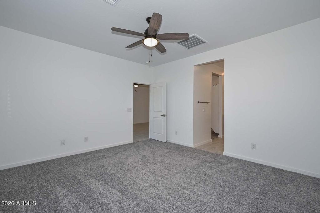 14203 W Voltaire Street - Photo 5