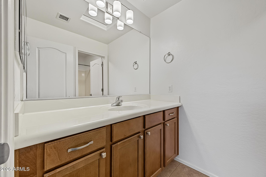 2757 E Vermont Drive - Photo 30