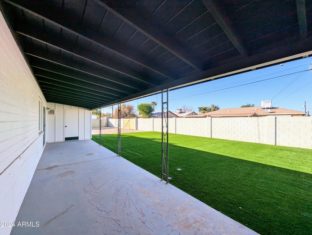 121 N Flint Circle - Photo 54