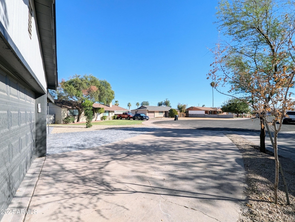 121 N Flint Circle - Photo 4