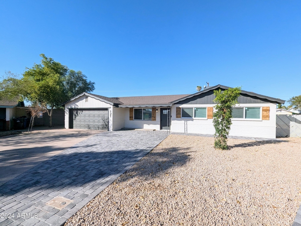 121 N Flint Circle - Photo 1