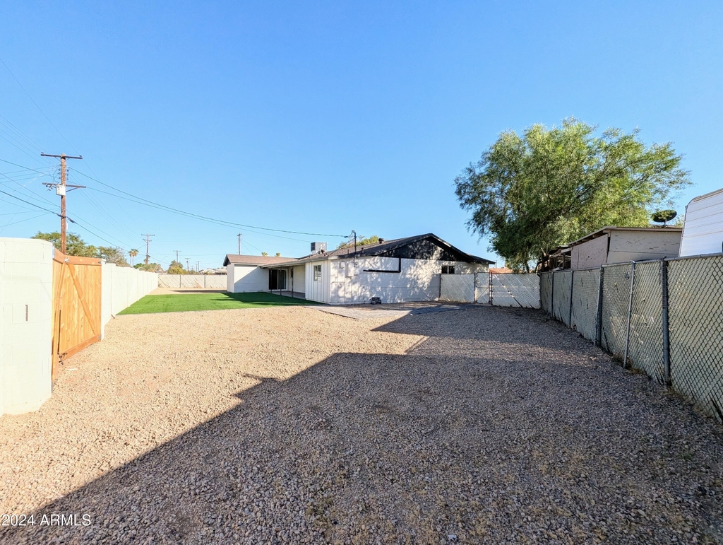 121 N Flint Circle - Photo 65