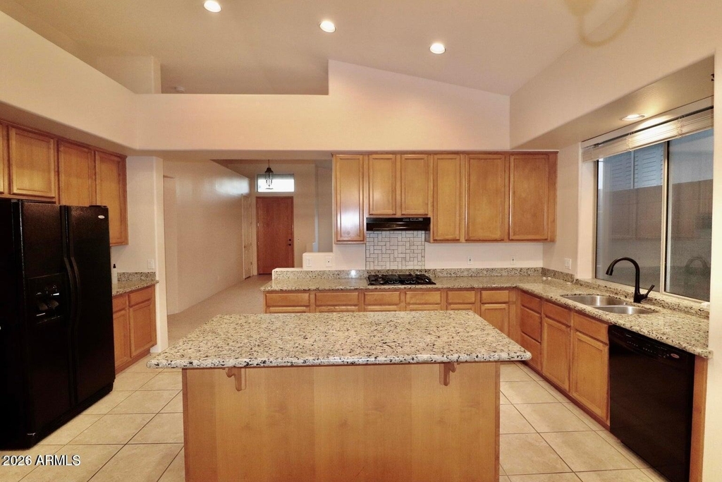 13614 N 12th Place - Photo 6