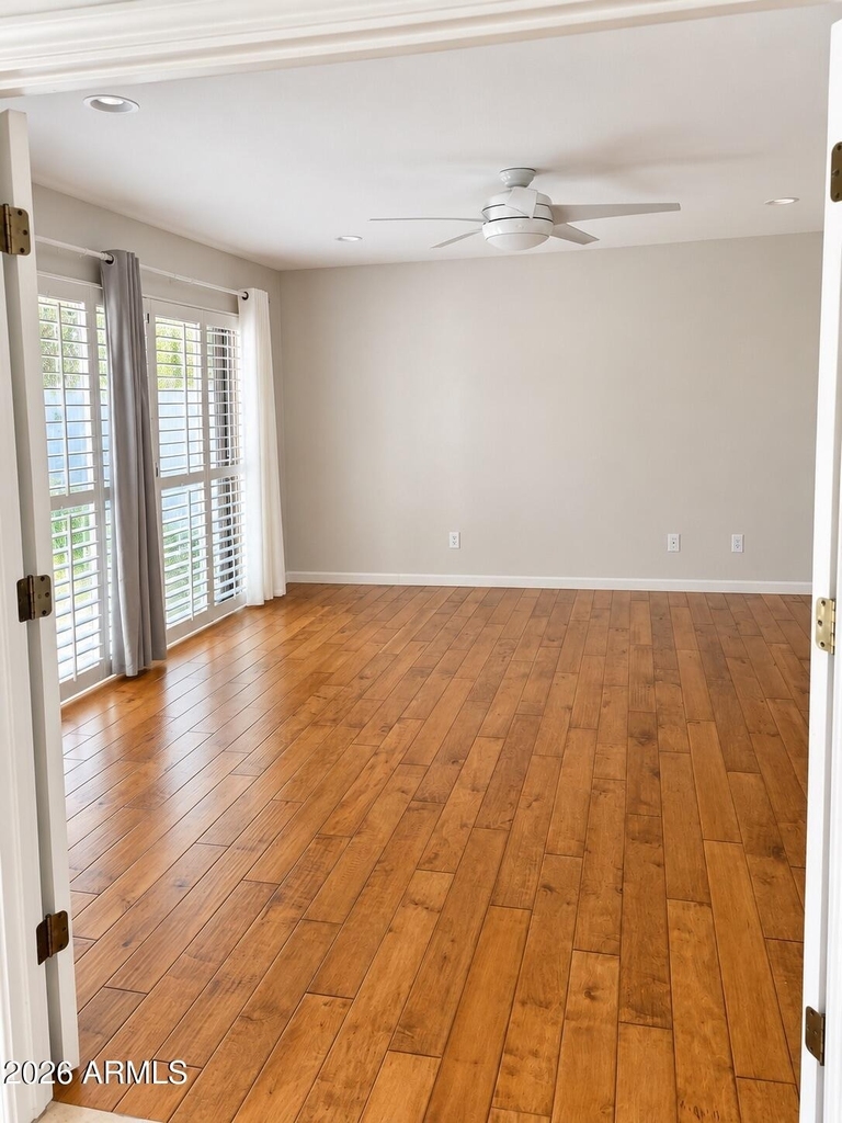 2553 E Georgia Avenue - Photo 10