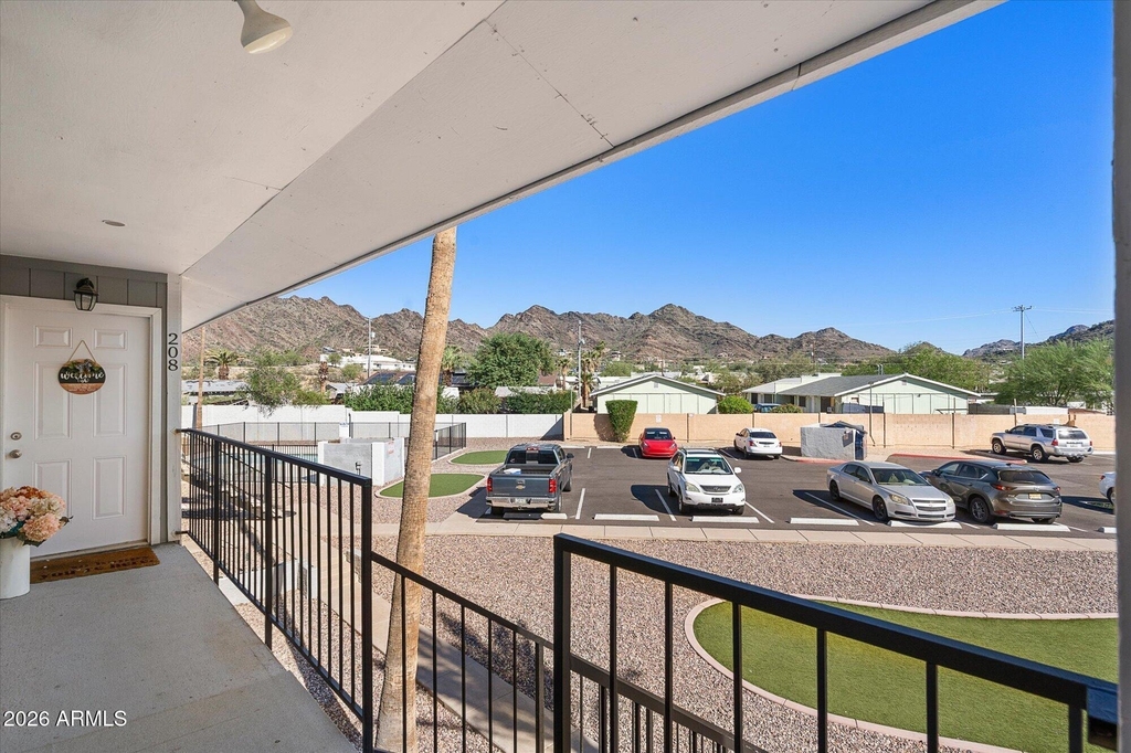 1346 E Mountain View Road - Photo 1