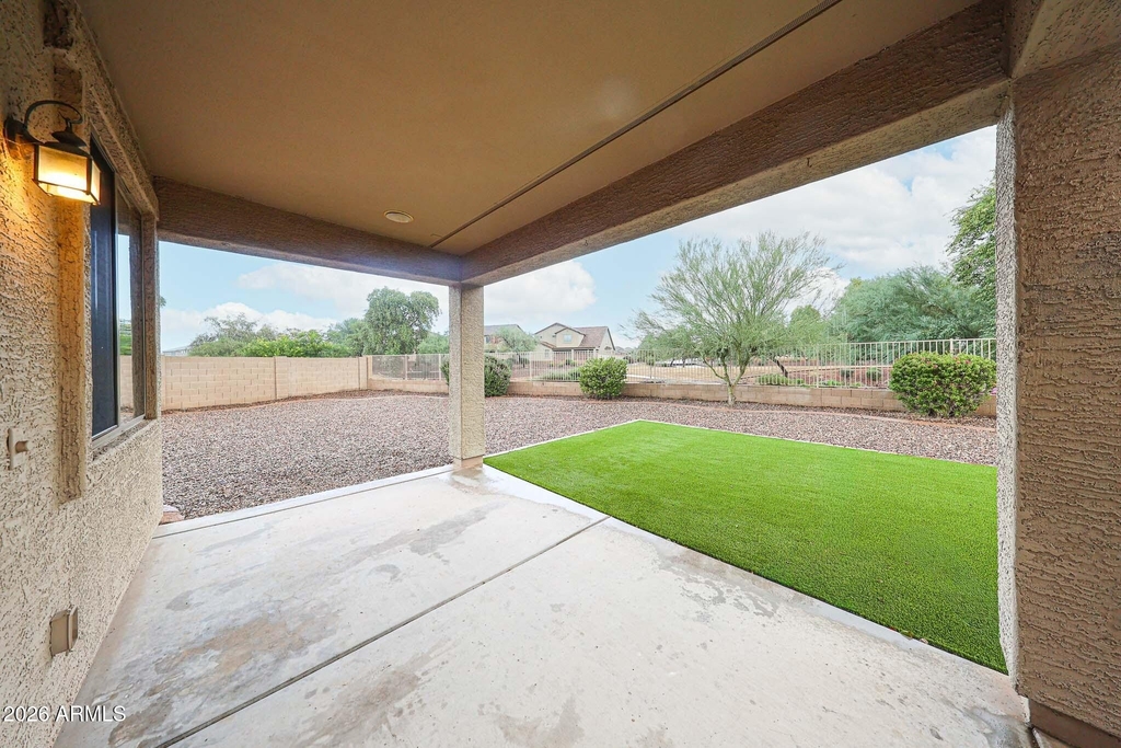 11920 W Cypress Street - Photo 39
