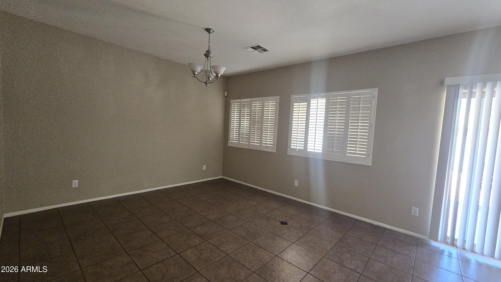6613 N 28th Glen - Photo 6
