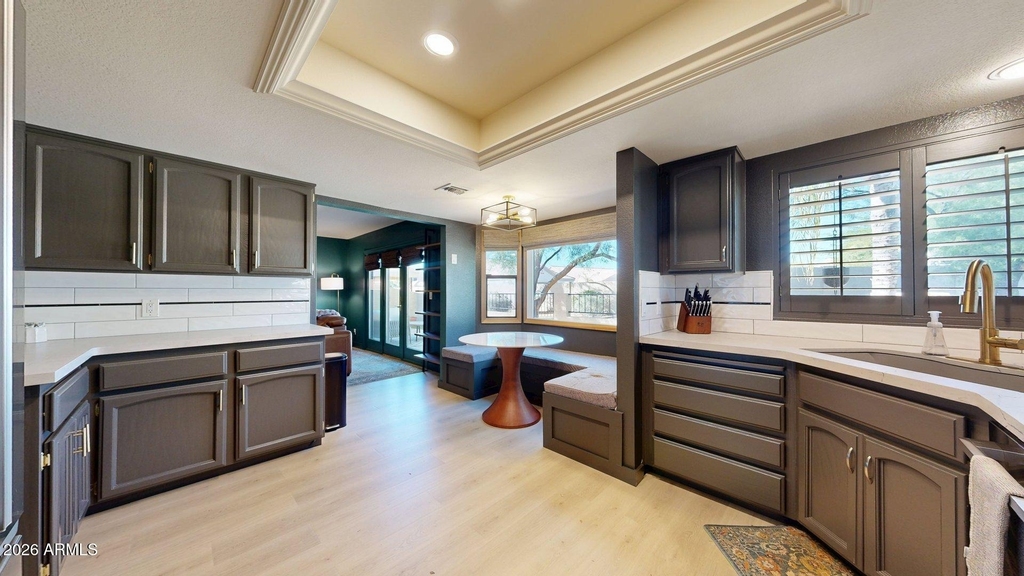 6240 E Kelton Lane - Photo 11