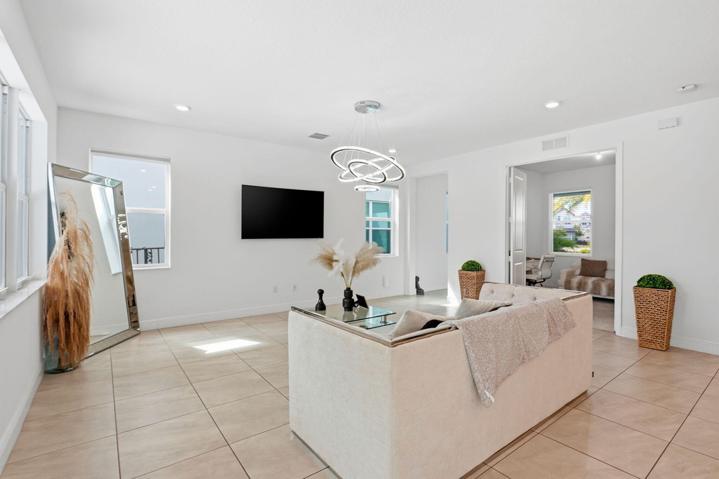 4228 Veleiros Avenue - Photo 5