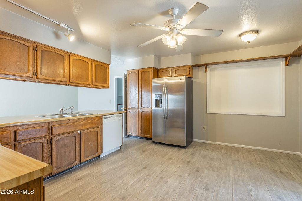 1705 W Mission Drive - Photo 13