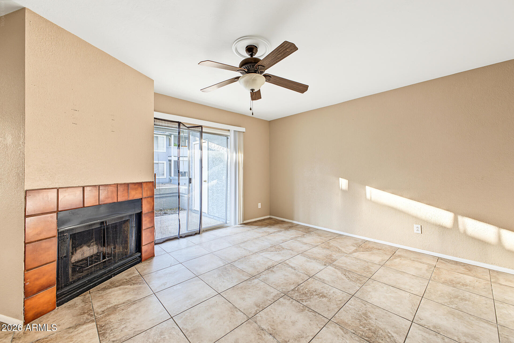 2910 W Marconi Avenue - Photo 4