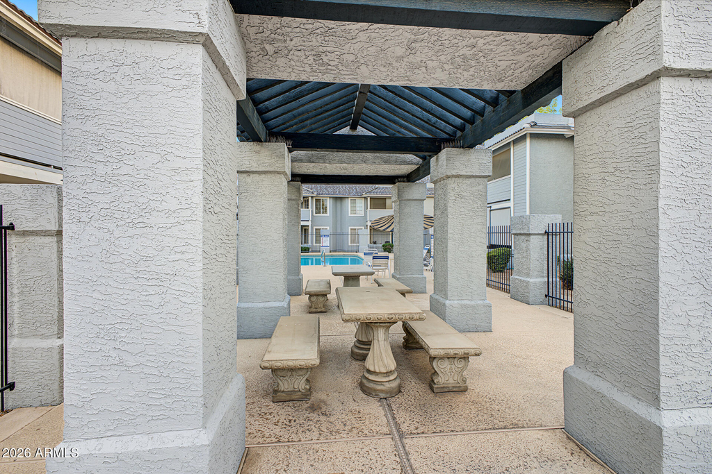2910 W Marconi Avenue - Photo 27