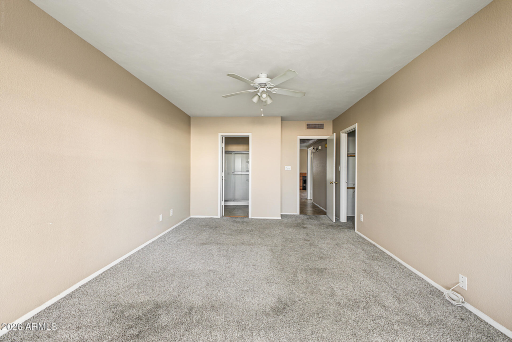 2910 W Marconi Avenue - Photo 11