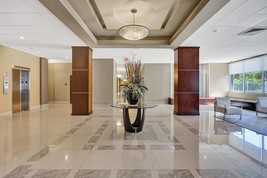 4250 Galt Ocean Drive - Photo 36