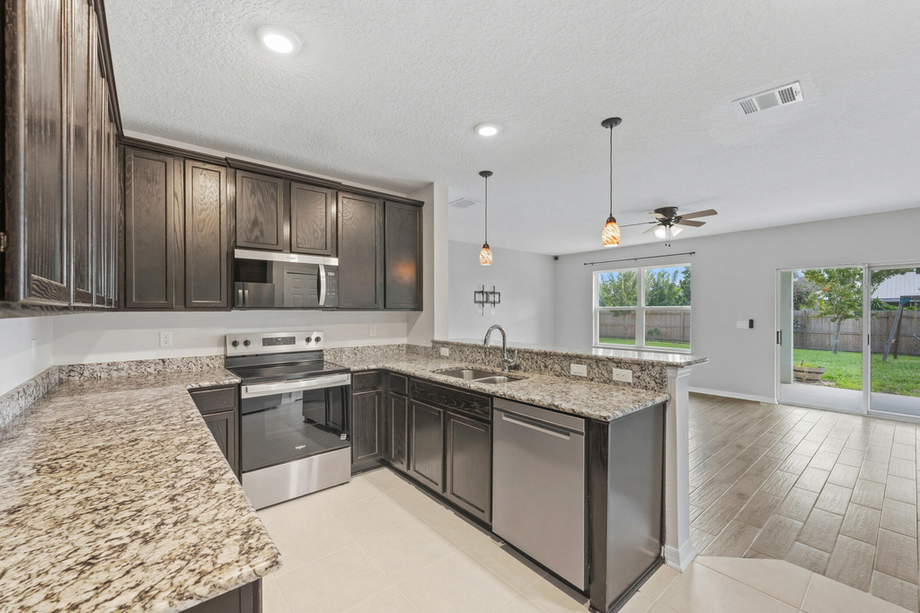 770 Sw Saragossa Avenue - Photo 4
