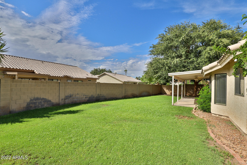 2463 E Longhorn Place - Photo 19