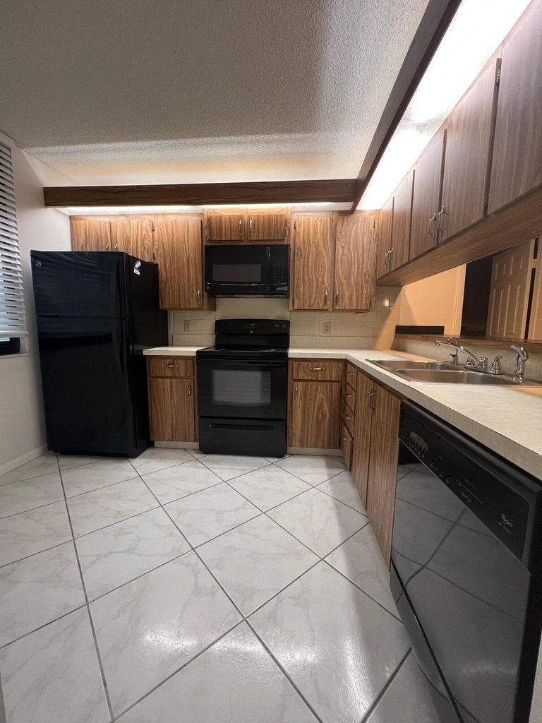 3516 Whitehall Drive - Photo 2