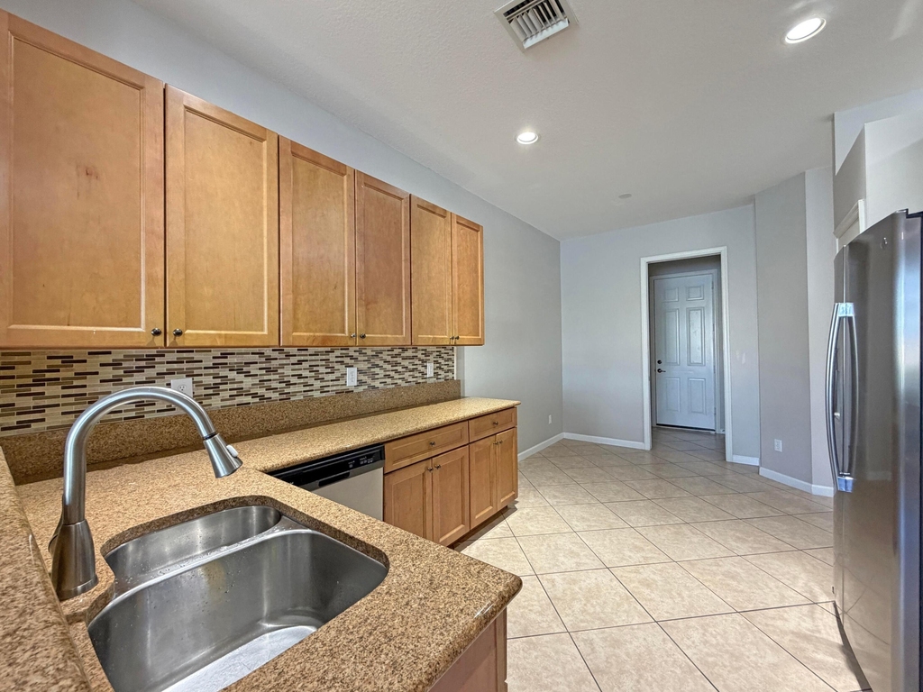 2125 Sw Cape Cod Drive - Photo 9