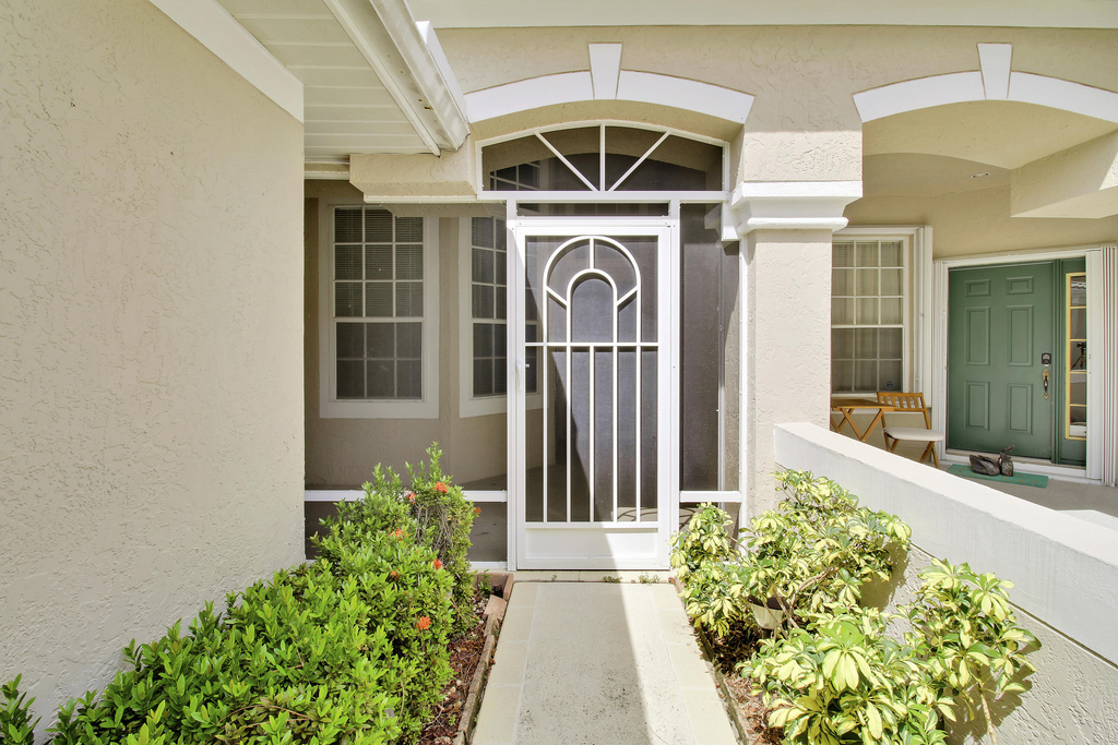 1667 Sw Harbour Isles Circle - Photo 3