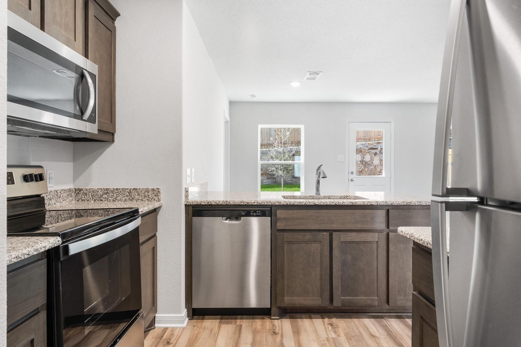 6320 Hyena Hollow Drive - Photo 3