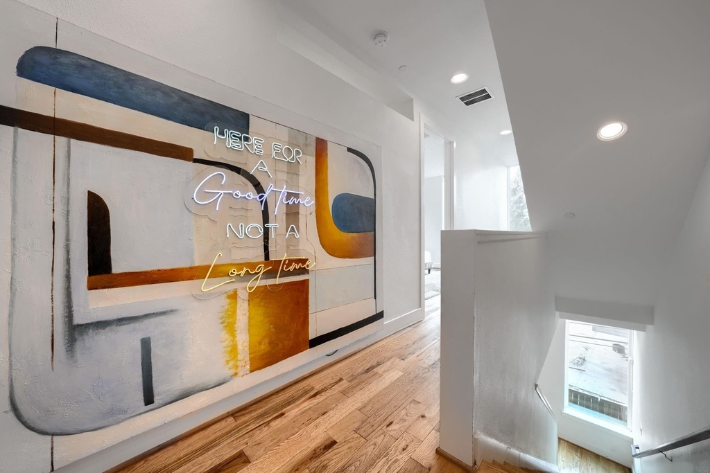 320 Mathey Court - Photo 14