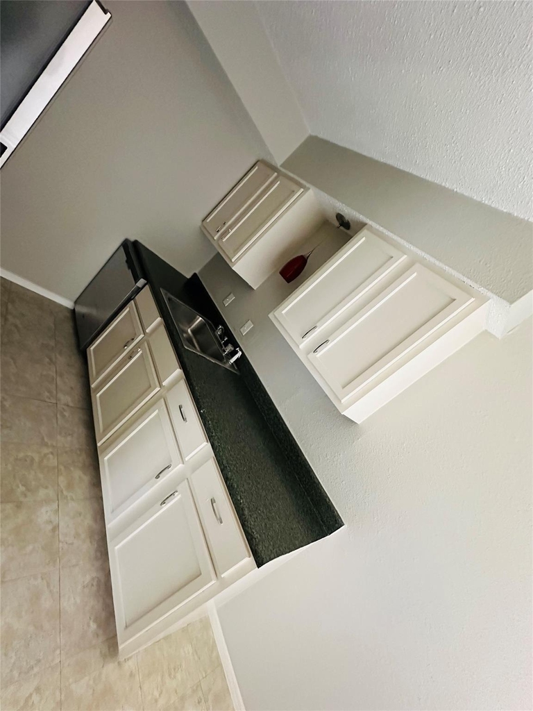 5317 Junius Street - Photo 6