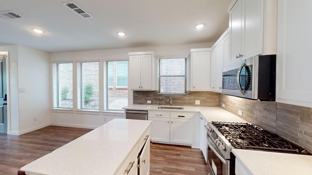 244 Spring Hill Road - Photo 2