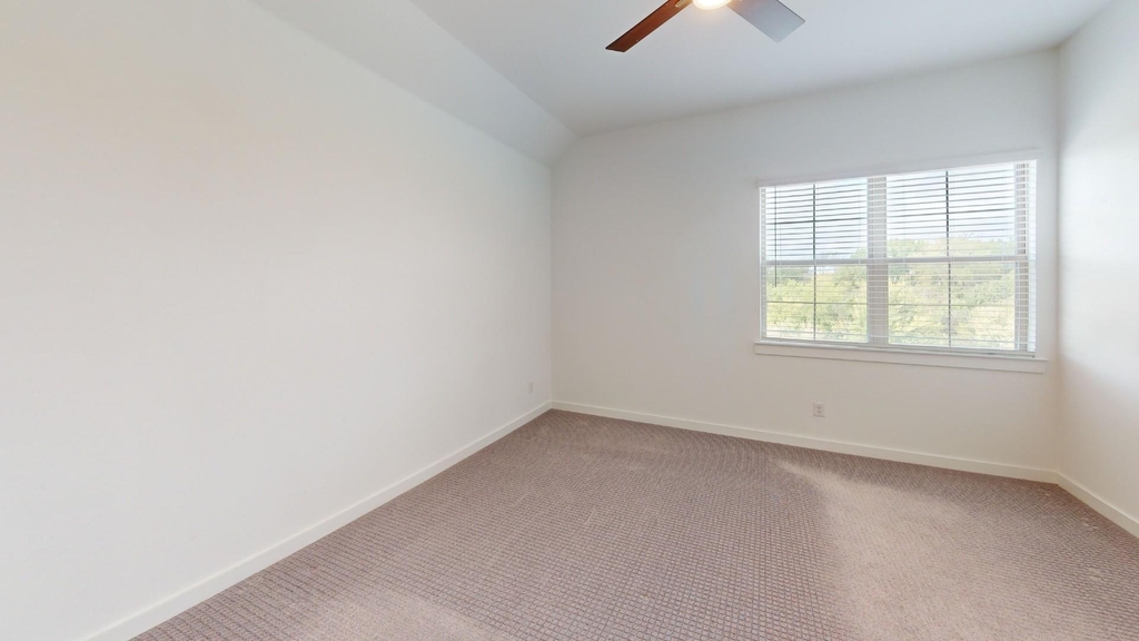244 Spring Hill Road - Photo 9