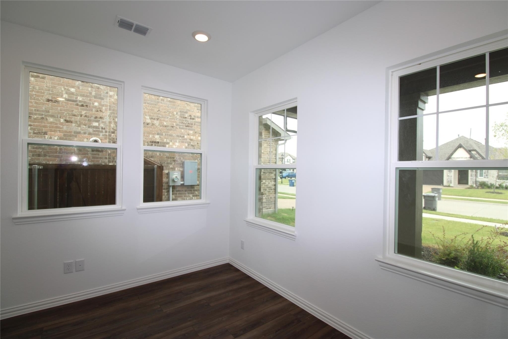 2603 Swallowtail Street - Photo 18