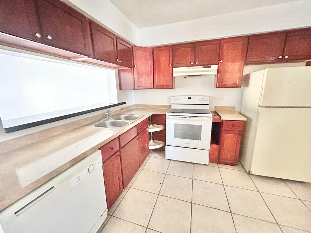 2205 Sw 80th Terrace - Photo 1