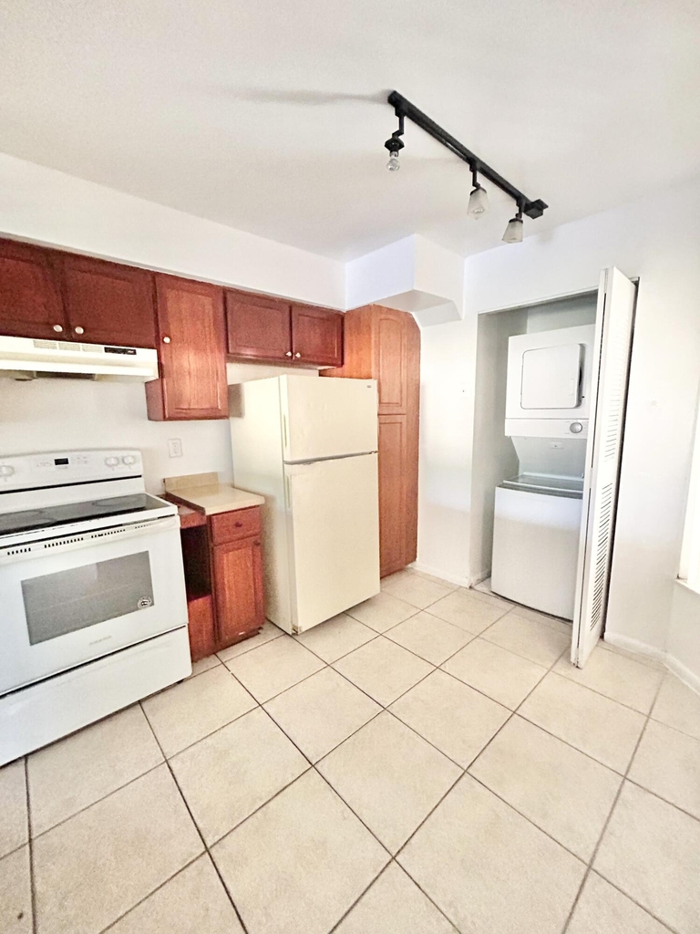 2205 Sw 80th Terrace - Photo 3
